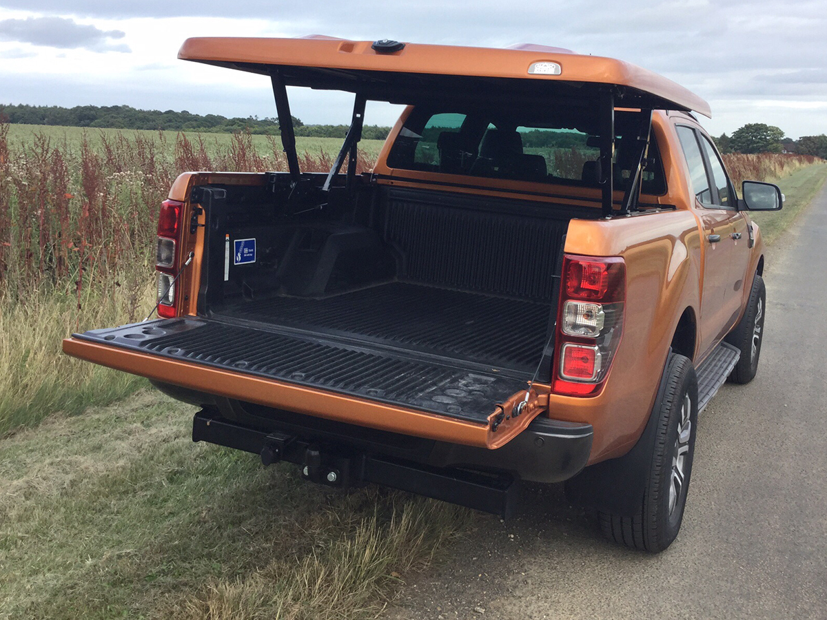 Ford Ranger Orange Max Highline White Hot Vans 02