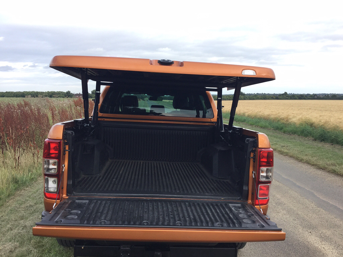 Ford Ranger Orange Max Highline White Hot Vans 08