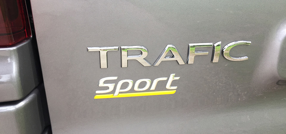 renault trafic sport badge
