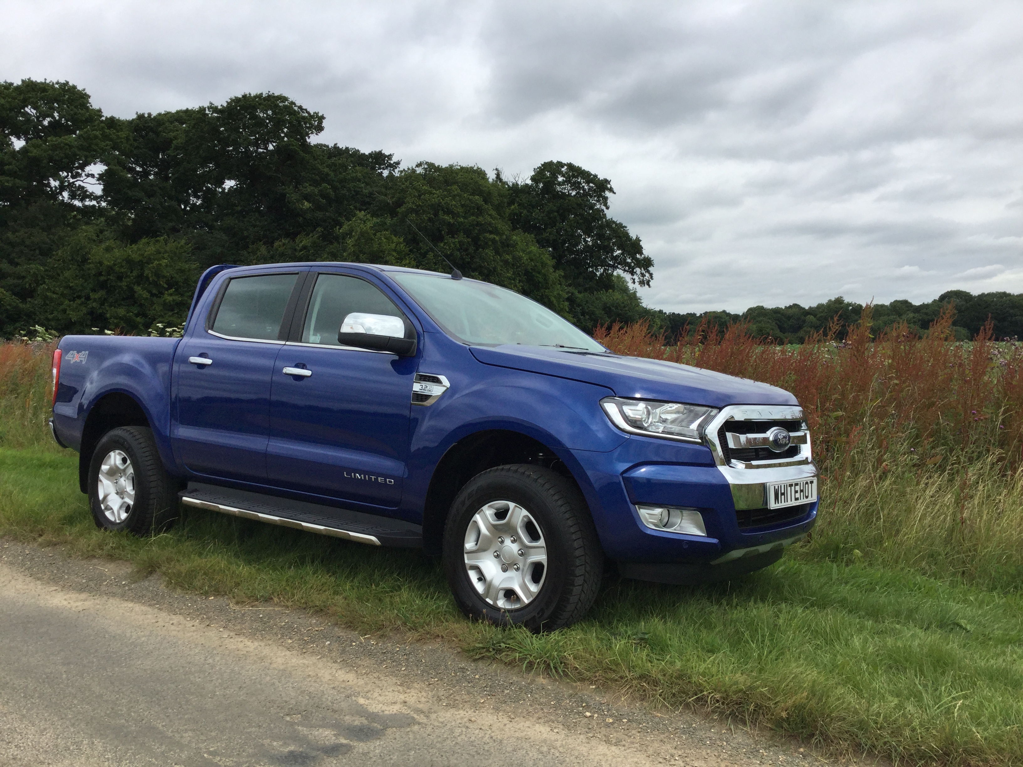 ford ranger 3.2 wildtrak ราคา ตารางผ่อน